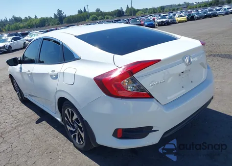 2018 Honda Civic Lx z USA, uszkodzony, nr VIN 2HGFC2F5XJH586737